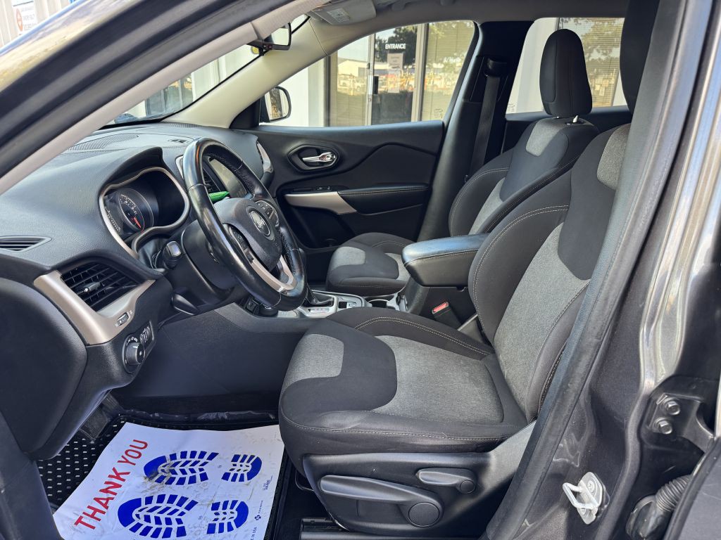 2018 Jeep Cherokee Image 11