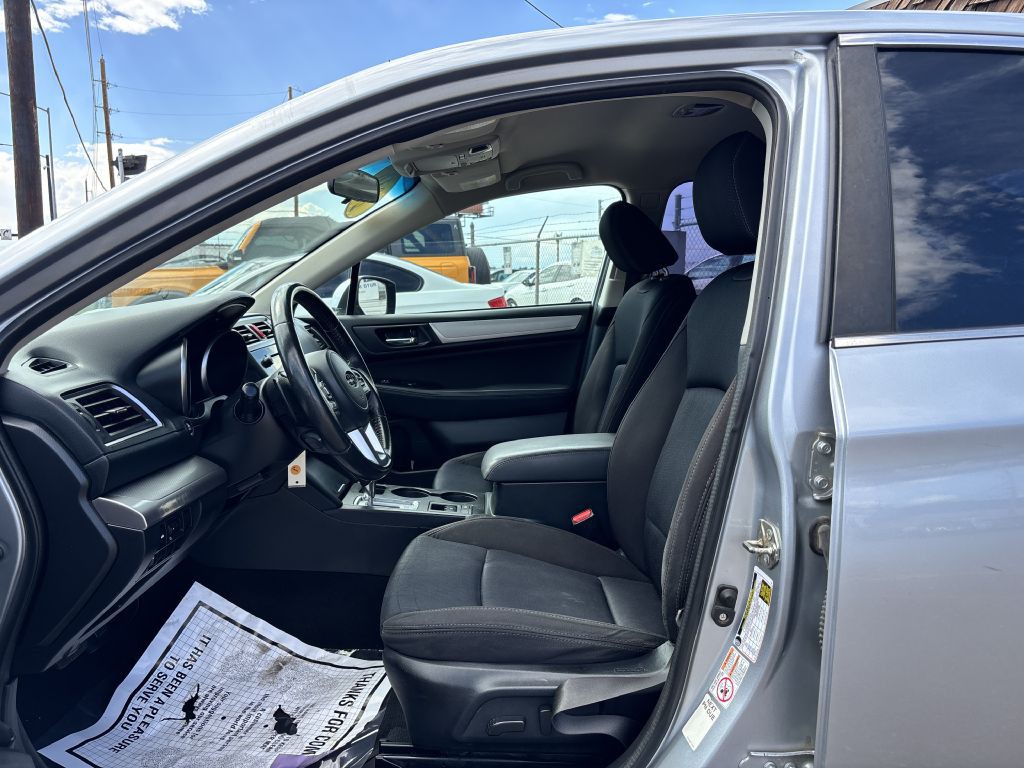2016 Subaru Legacy Image 11