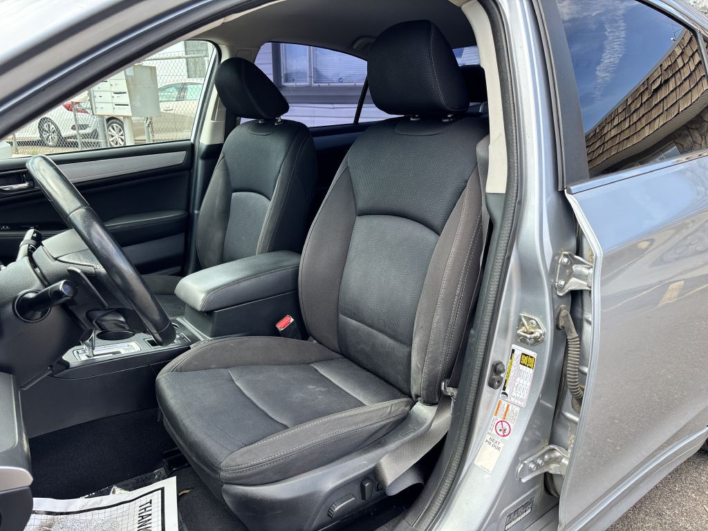 2016 Subaru Legacy Image 12