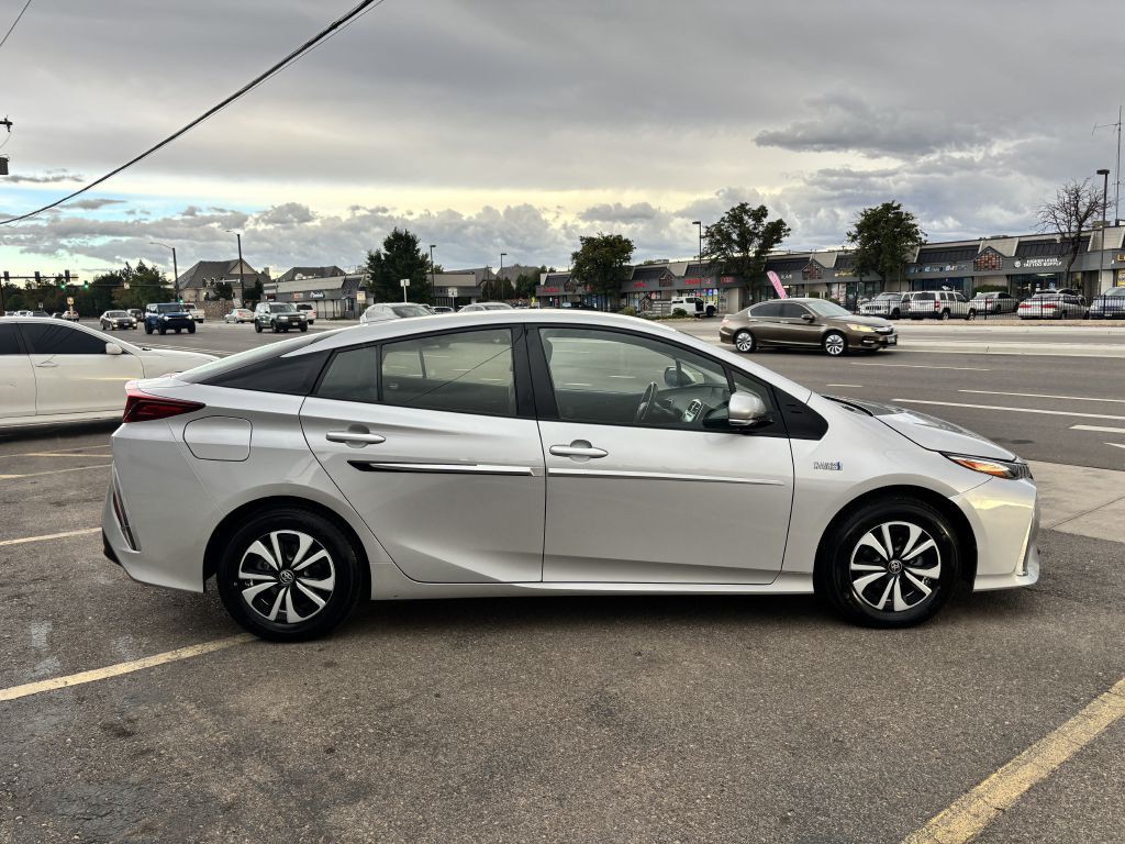 2018 Toyota Prius Image 8
