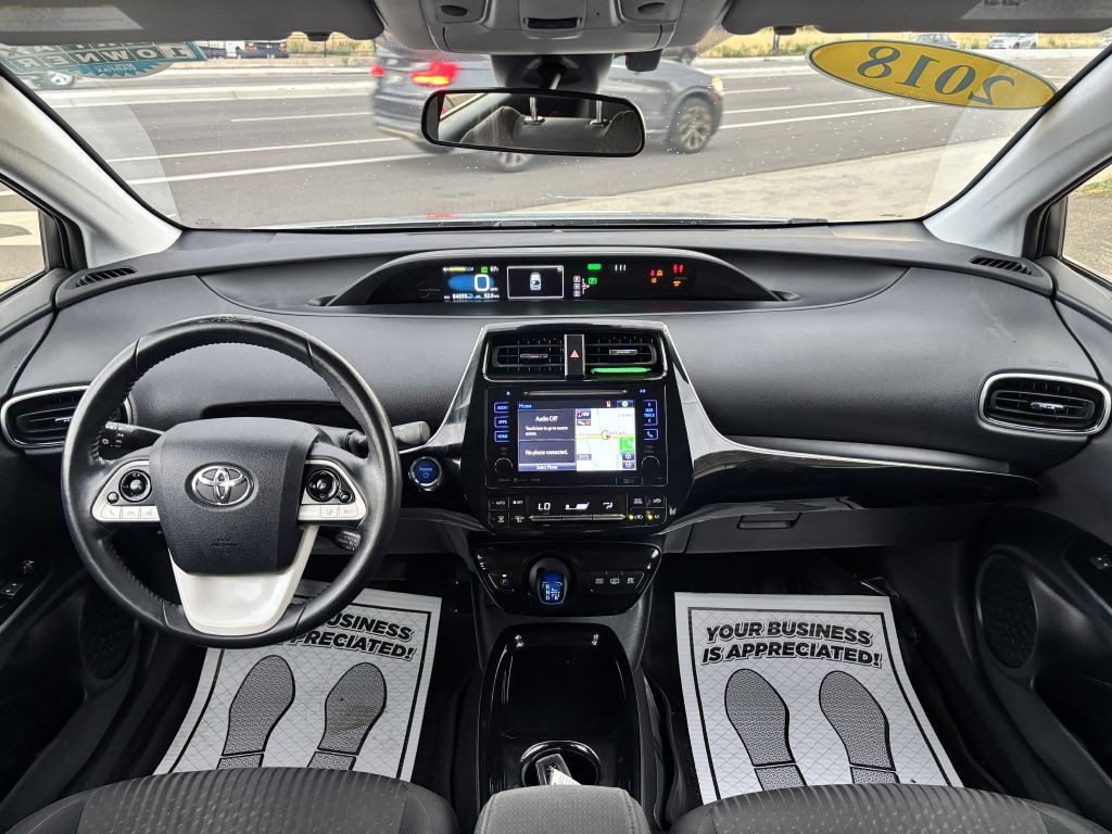 2018 Toyota Prius Image 17