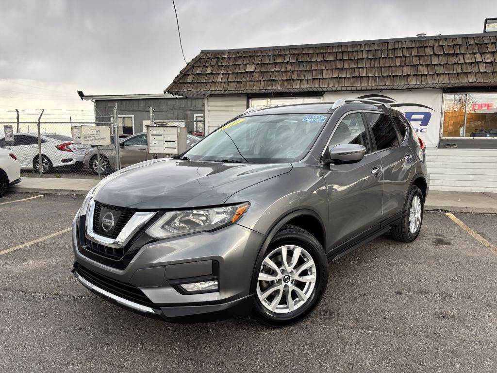 2017 Nissan Rogue Image 1