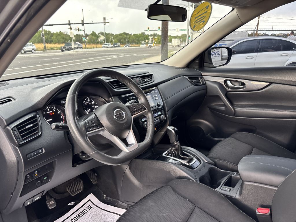 2017 Nissan Rogue Image 11