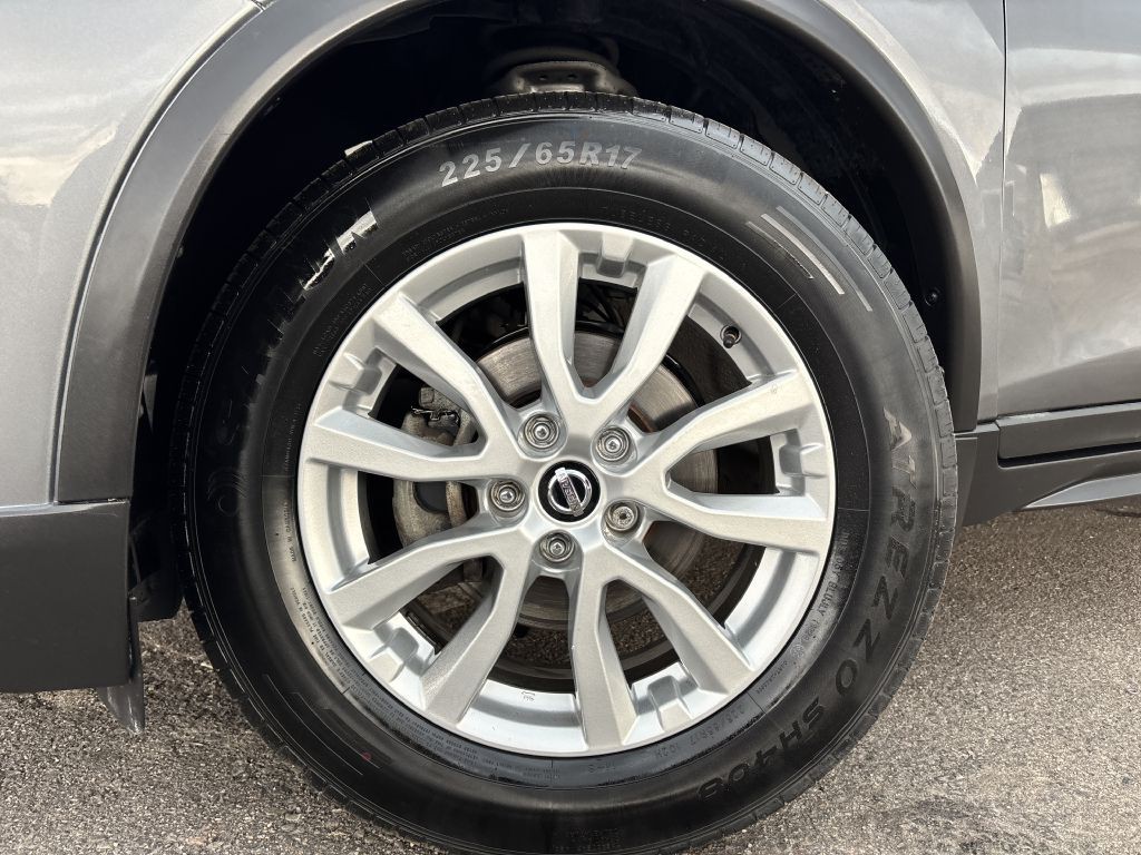 2017 Nissan Rogue Image 26