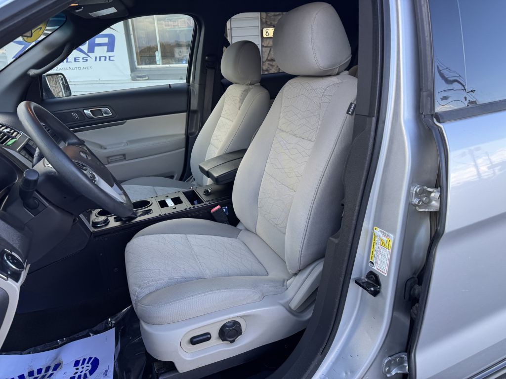 2013 Ford Explorer Image 12