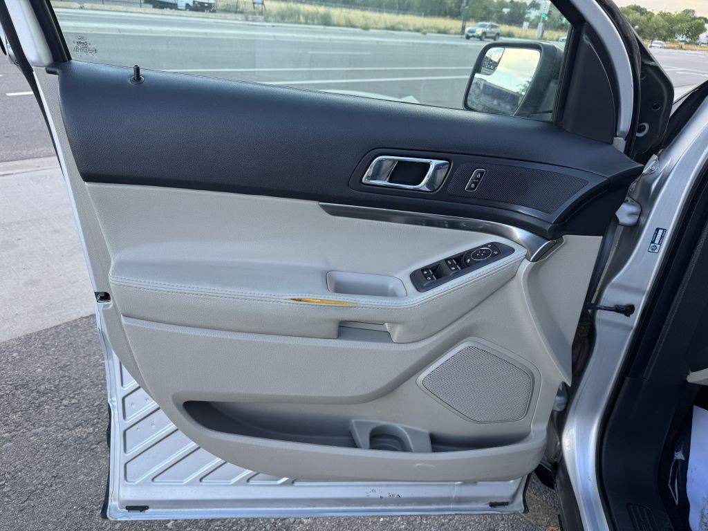 2013 Ford Explorer Image 15