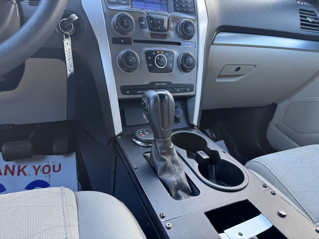 2013 Ford Explorer Image 20