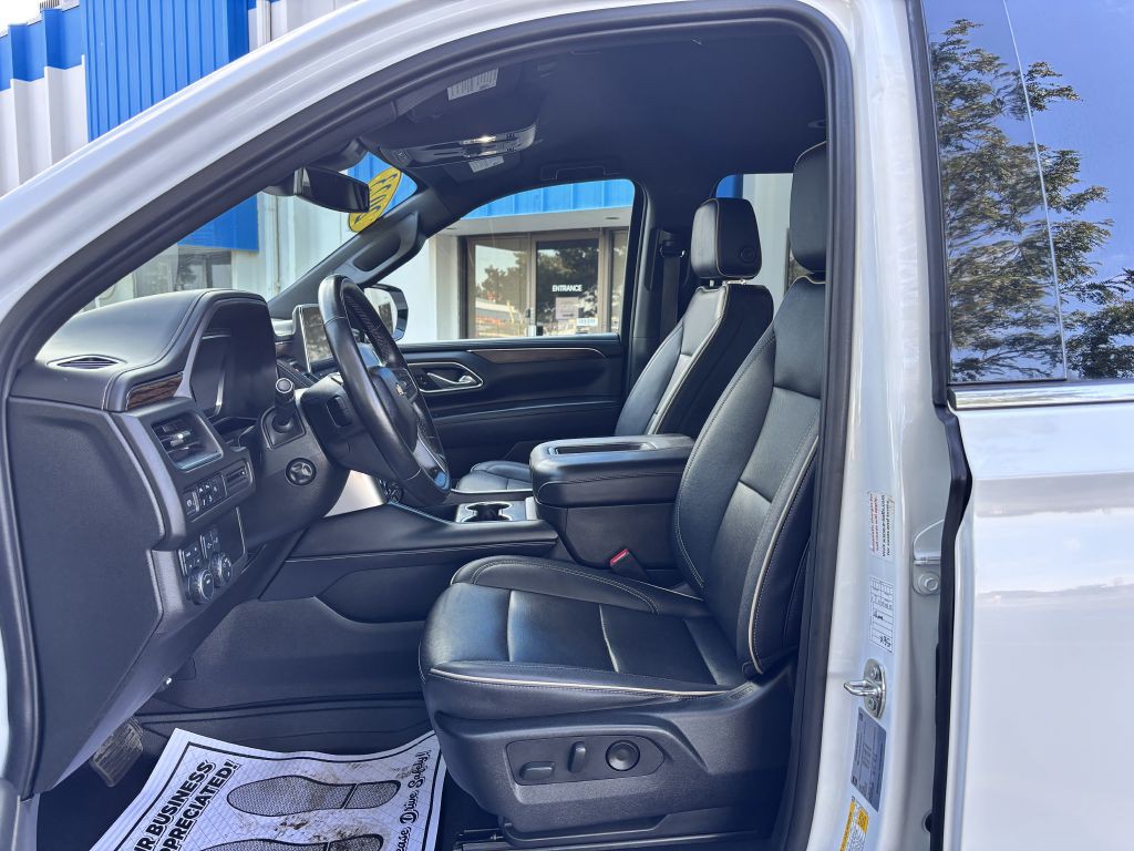 2023 Chevrolet Suburban Image 11