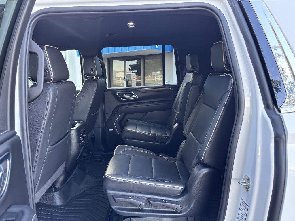 2023 Chevrolet Suburban Image 15