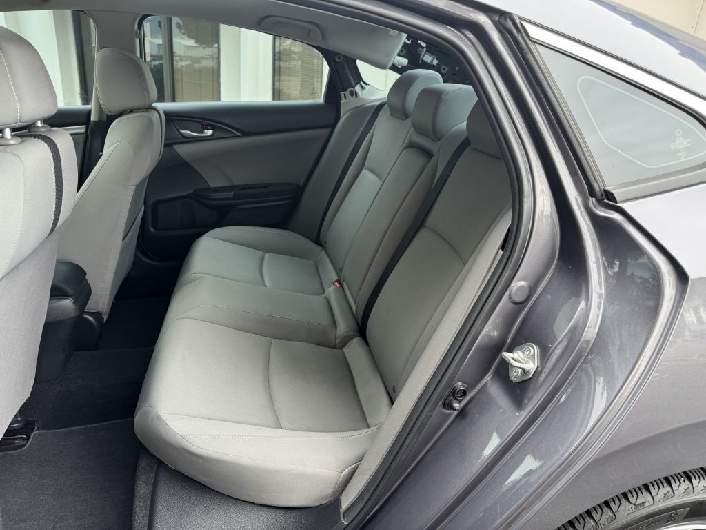 2016 Honda Civic Image 17