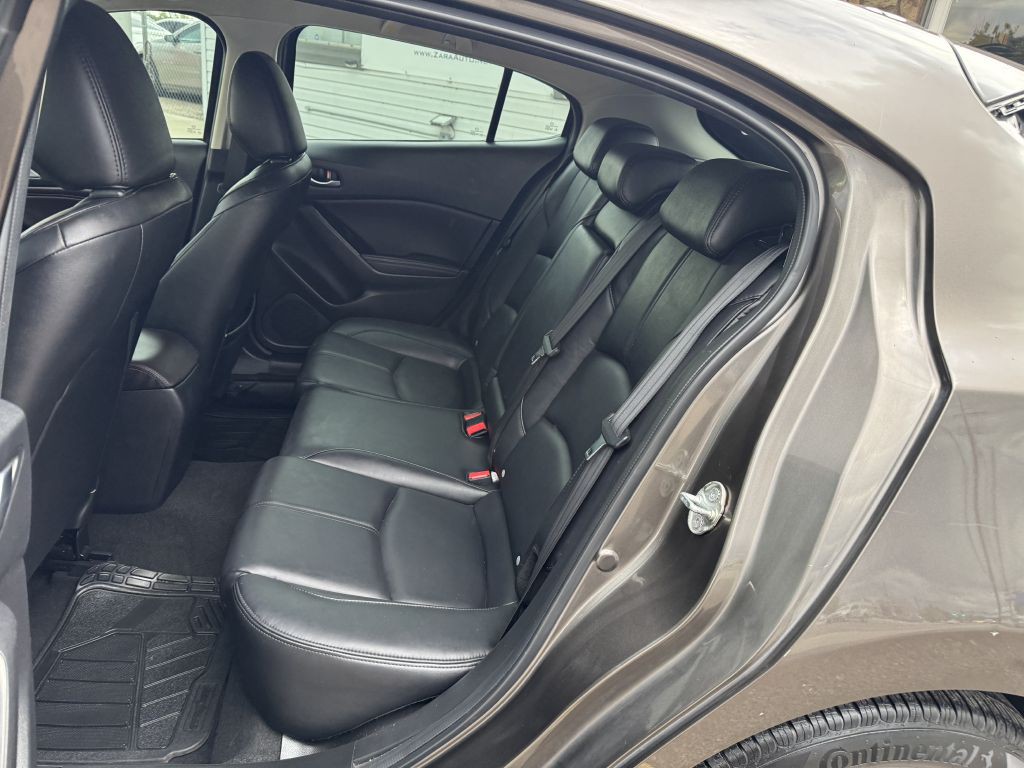 2017 Mazda Mazda3 Image 16