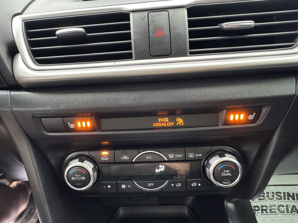 2017 Mazda Mazda3 Image 24