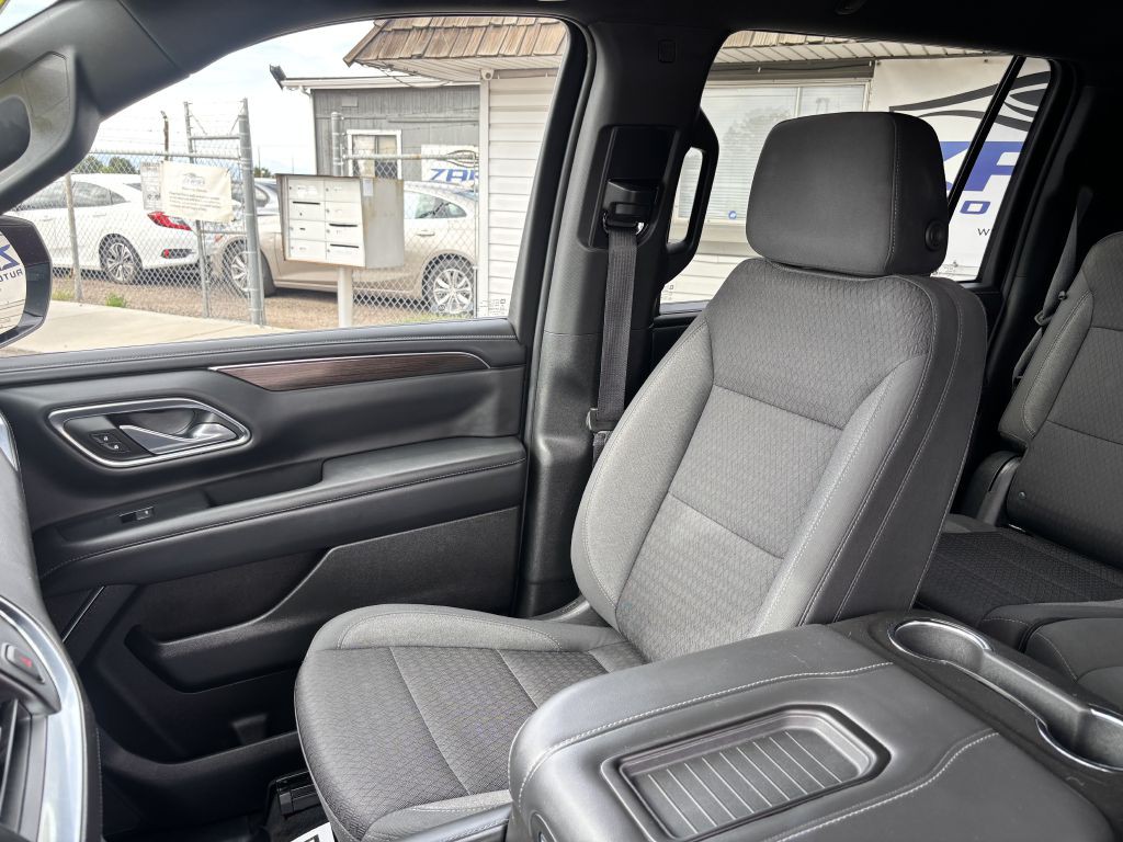 2023 GMC Yukon Image 13