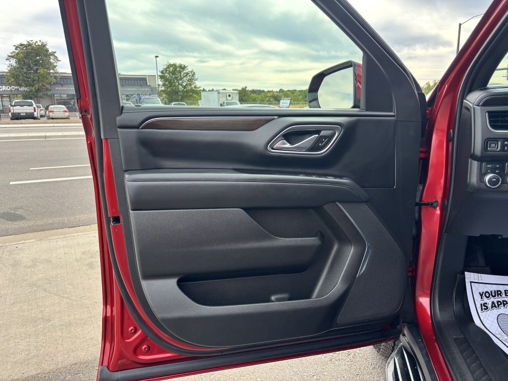 2023 GMC Yukon Image 14