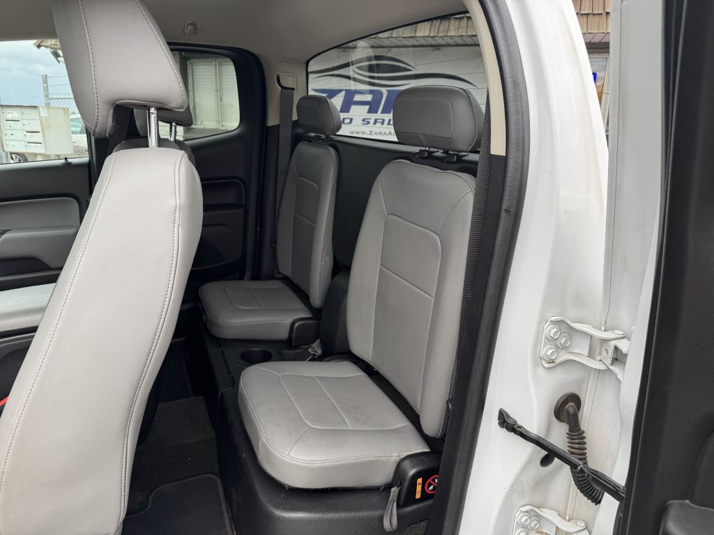 2017 GMC Canyon Image 16