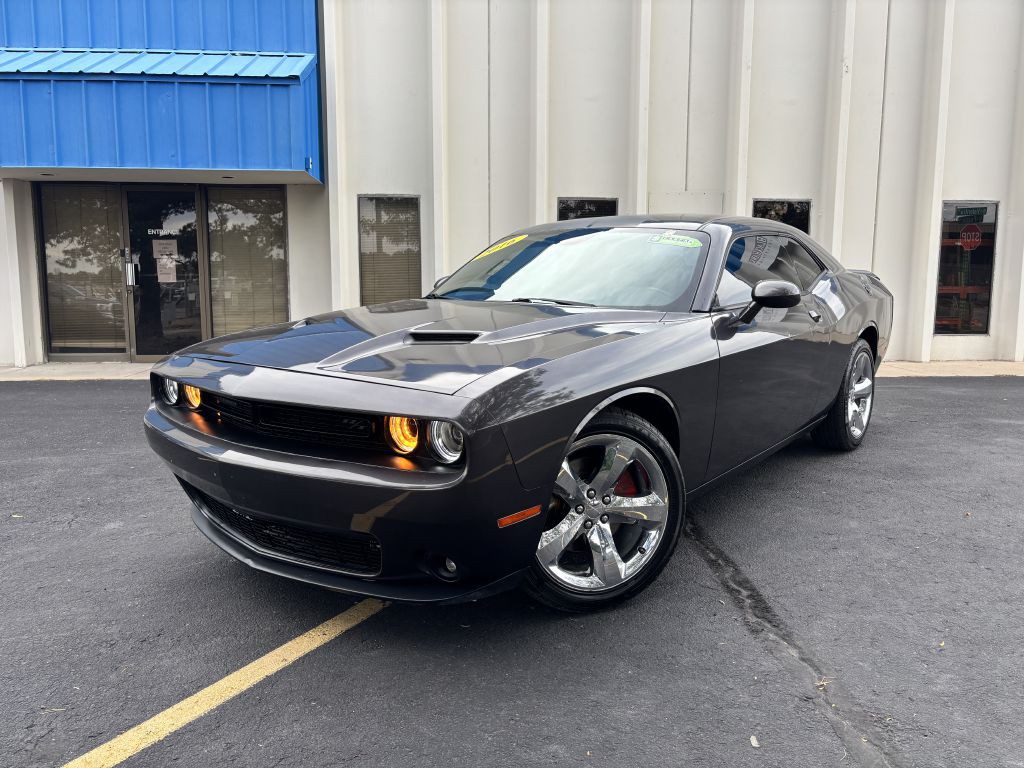2016 Dodge Challenger Image 1