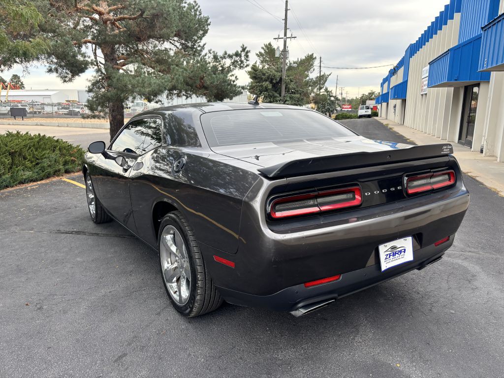2016 Dodge Challenger Image 5