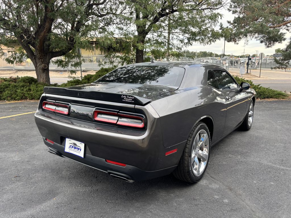 2016 Dodge Challenger Image 7