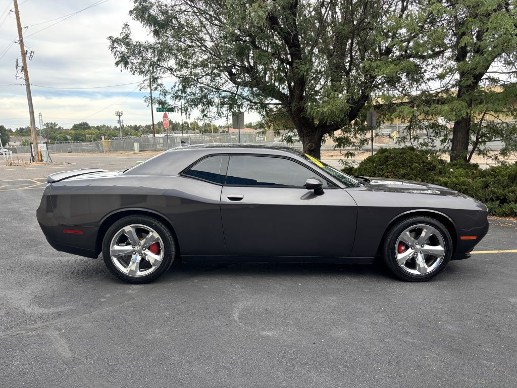 2016 Dodge Challenger Image 8