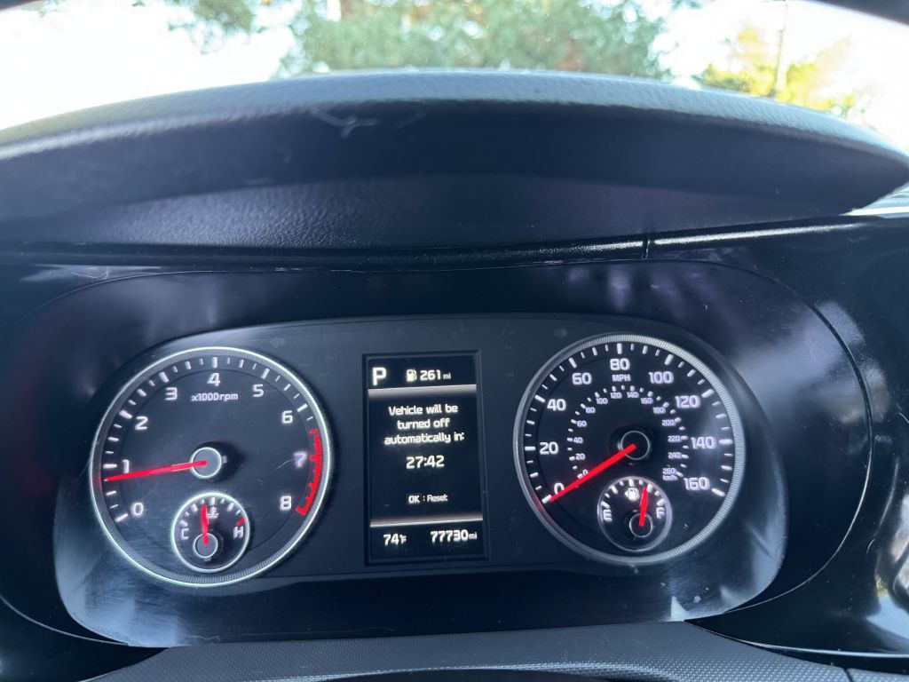 2021 Kia K5 Image 22
