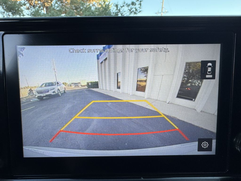 2021 Kia K5 Image 24