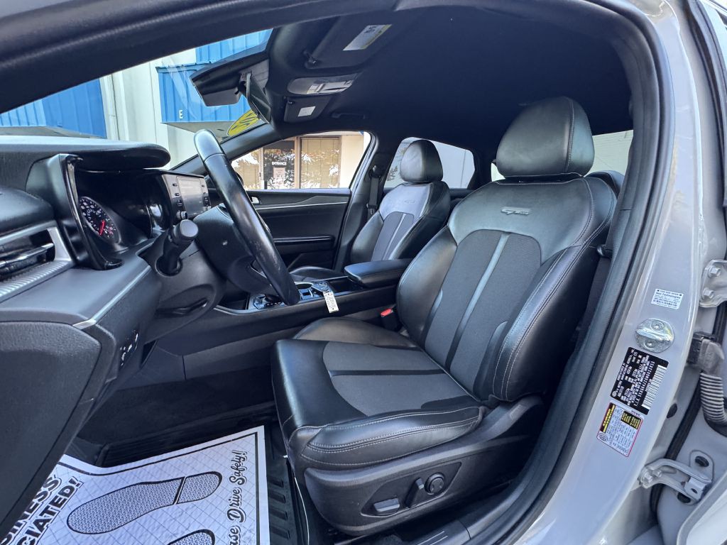 2021 Kia K5 Image 26