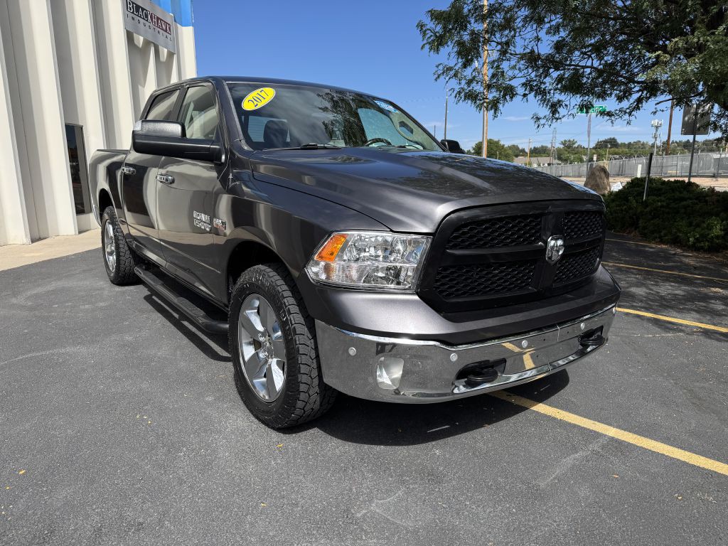 2017 RAM 1500 Image 9