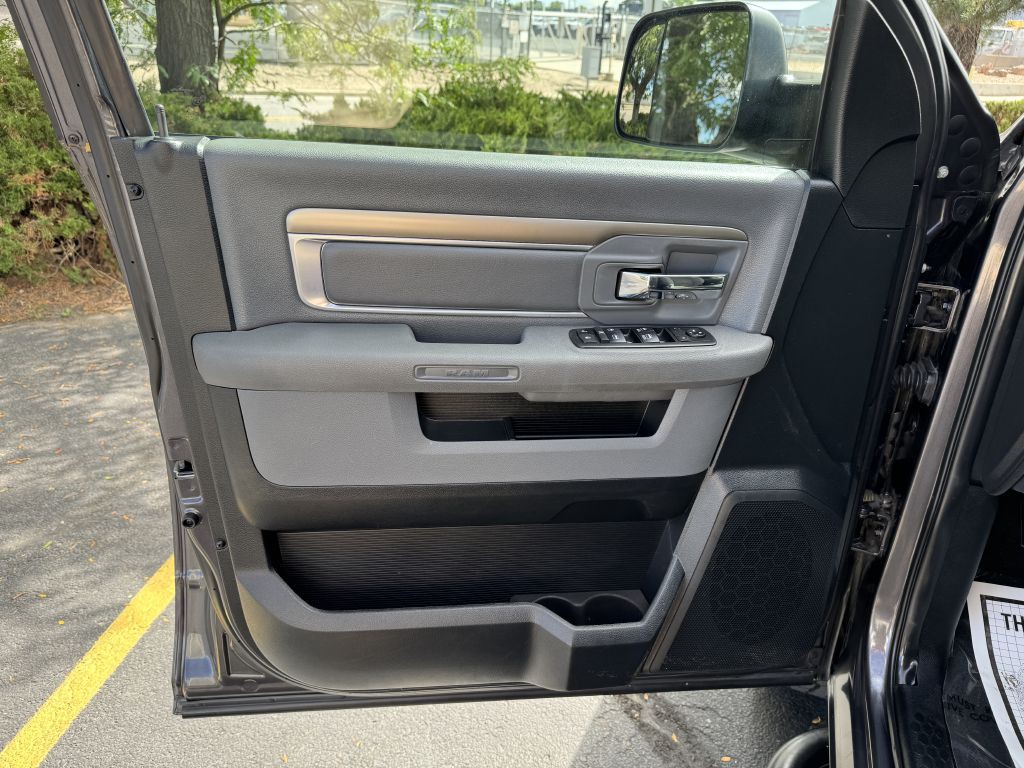 2017 RAM 1500 Image 15