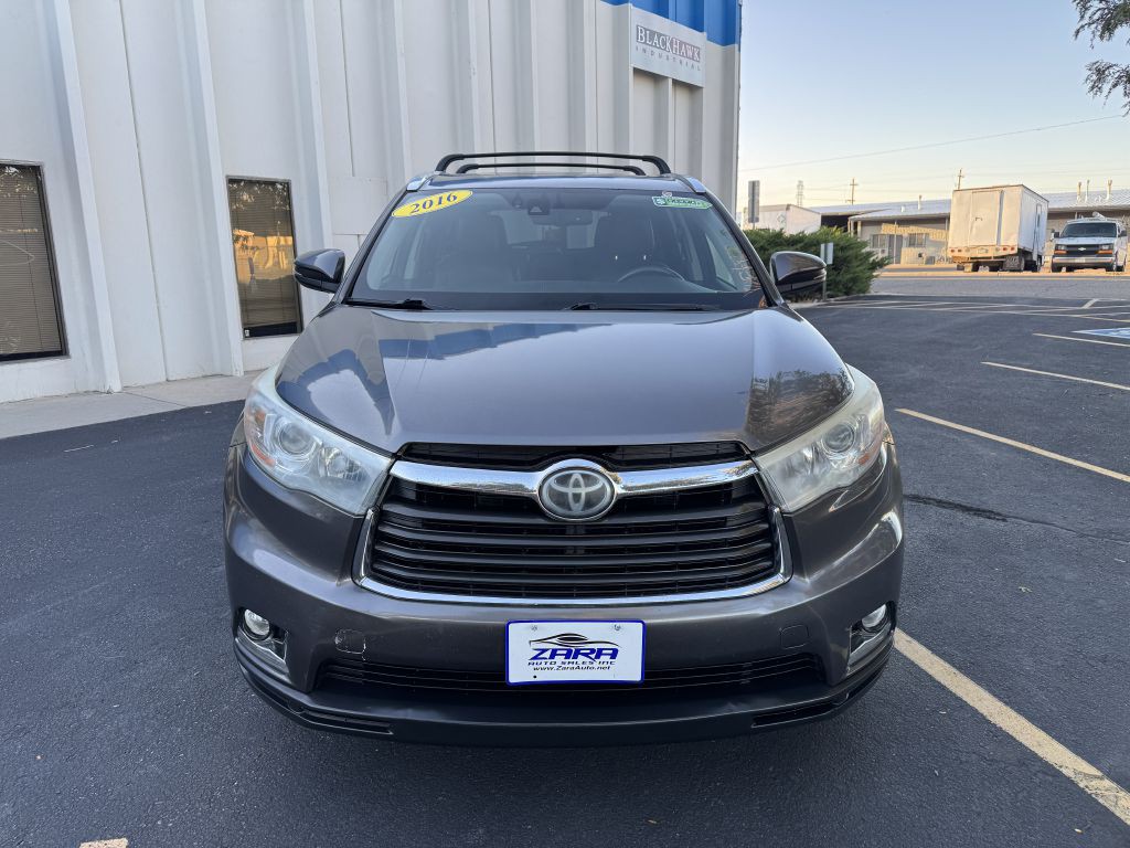 2016 Toyota Highlander Image 2