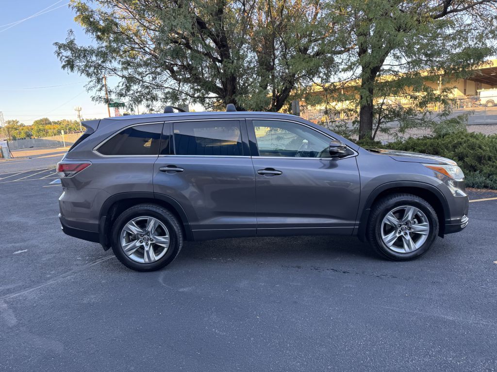 2016 Toyota Highlander Image 8