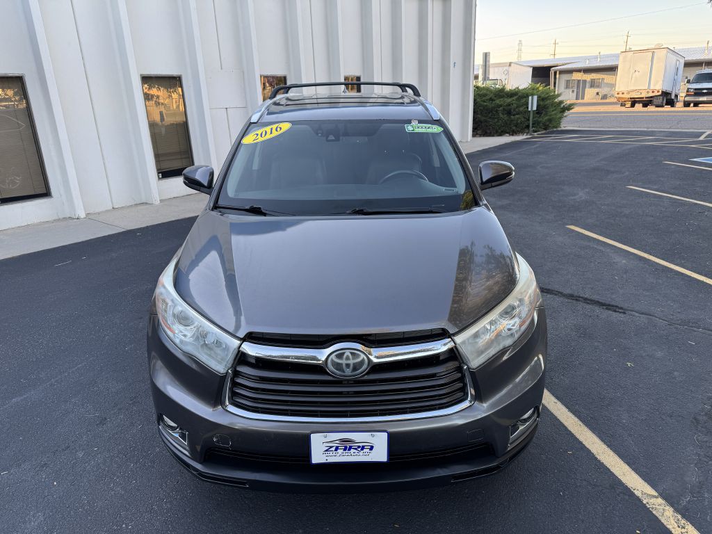 2016 Toyota Highlander Image 10