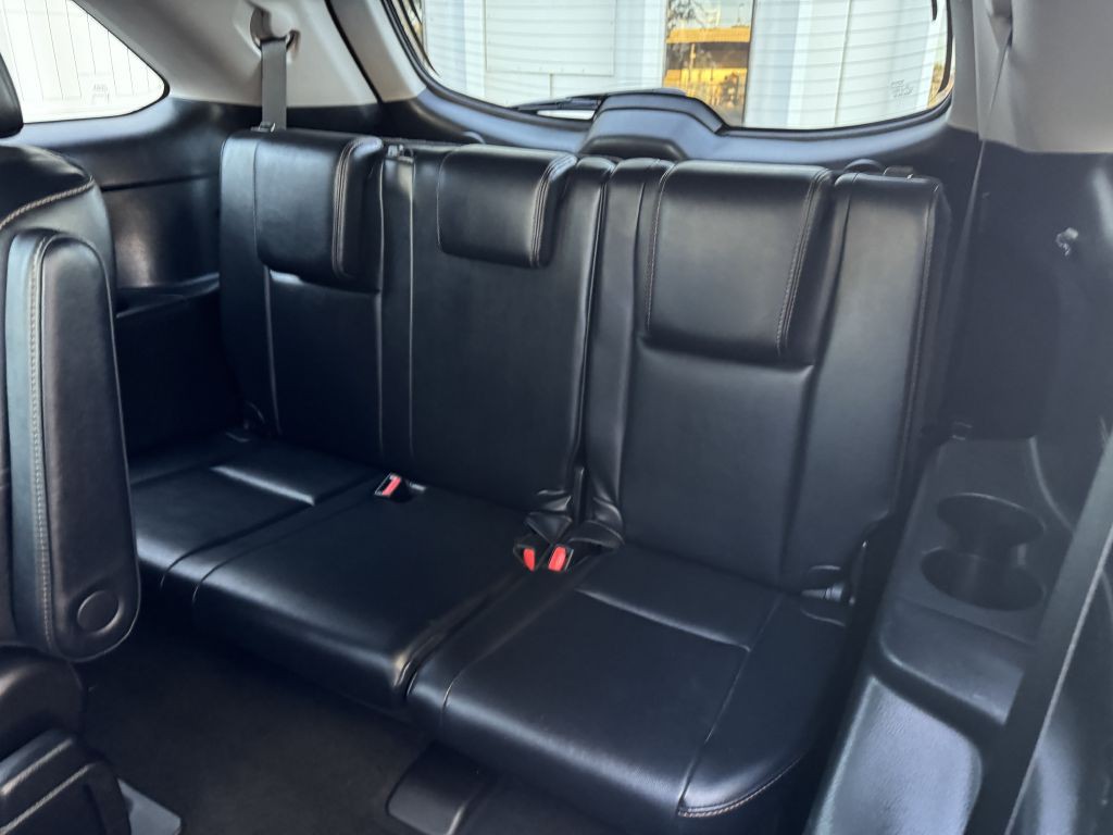 2016 Toyota Highlander Image 17