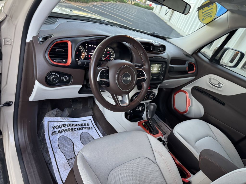 2015 Jeep Renegade Image 14