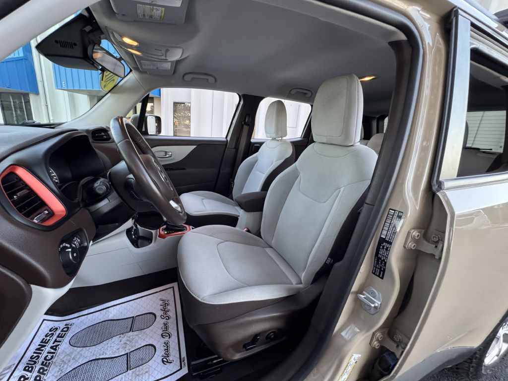 2015 Jeep Renegade Image 26