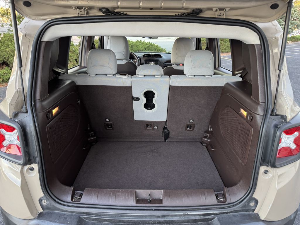 2015 Jeep Renegade Image 28