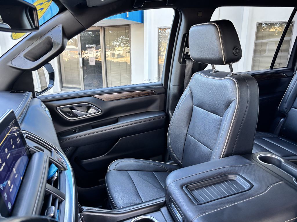 2023 Chevrolet Suburban Image 13