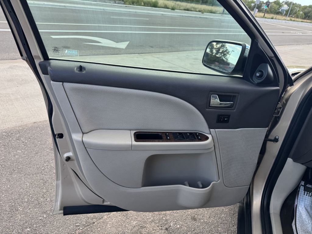 2008 Ford Taurus Image 15