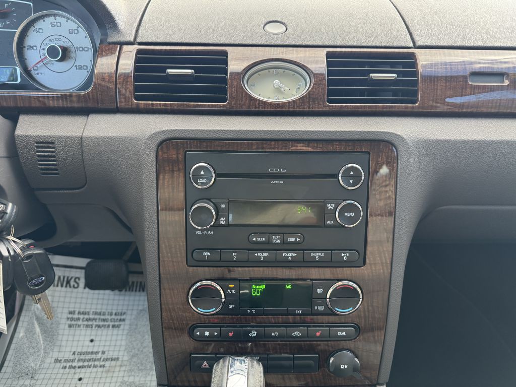 2008 Ford Taurus Image 18