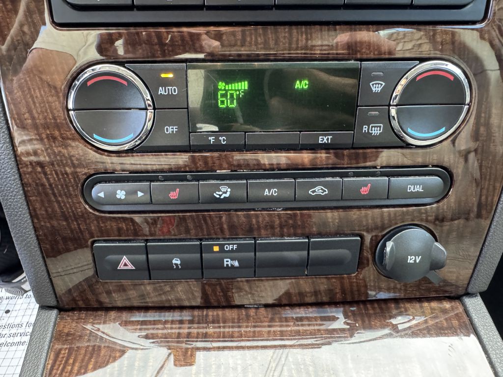 2008 Ford Taurus Image 23