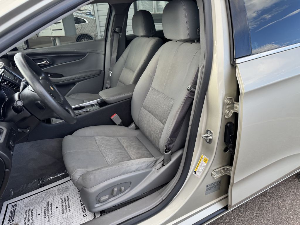 2015 Chevrolet Impala Image 12