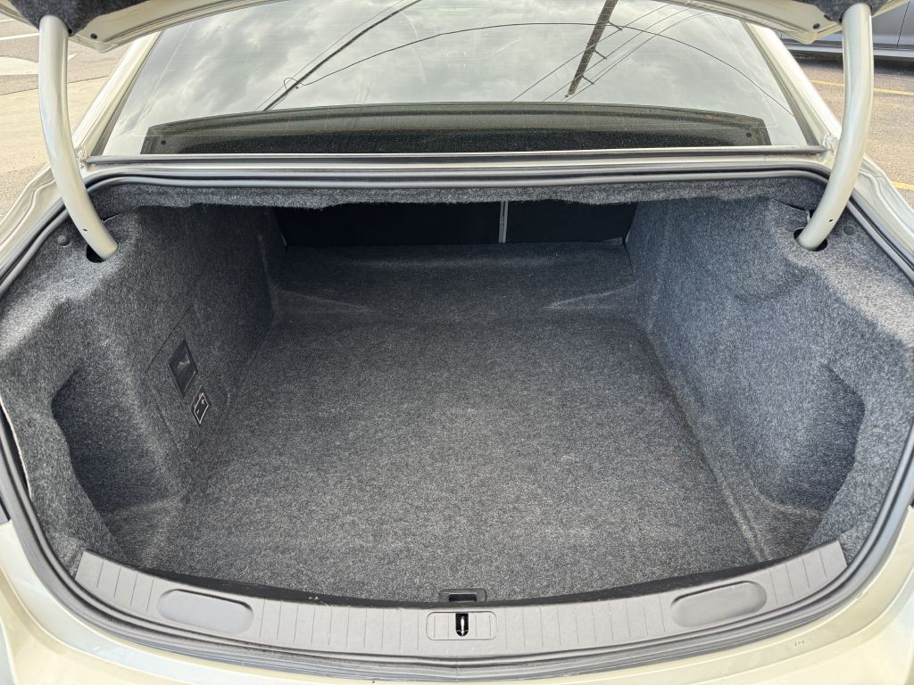 2015 Chevrolet Impala Image 24
