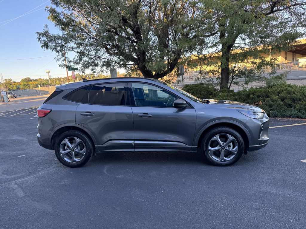 2023 Ford Escape Image 8