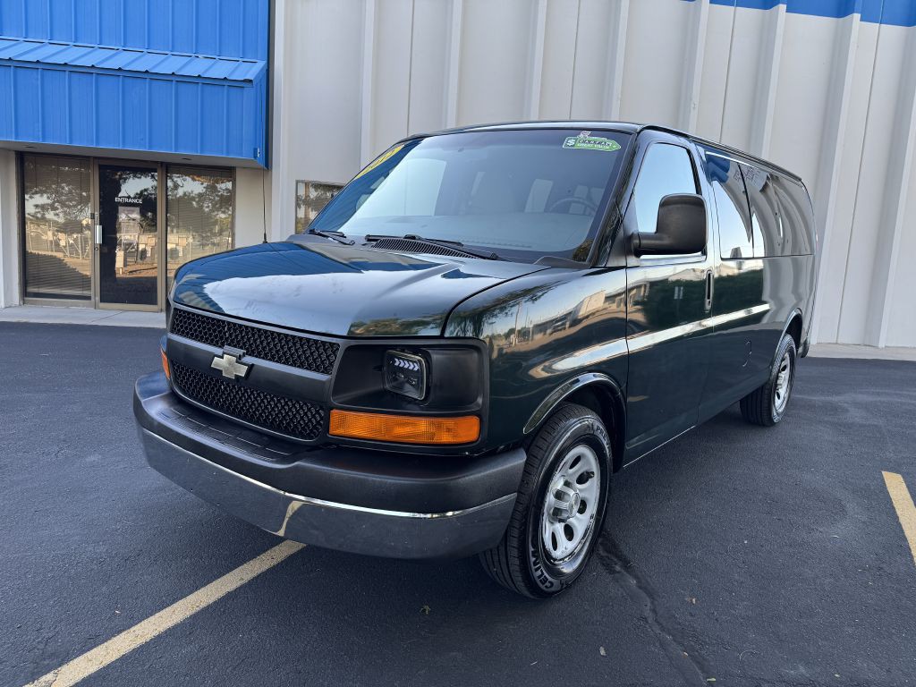 2012 Chevrolet Express Image 3