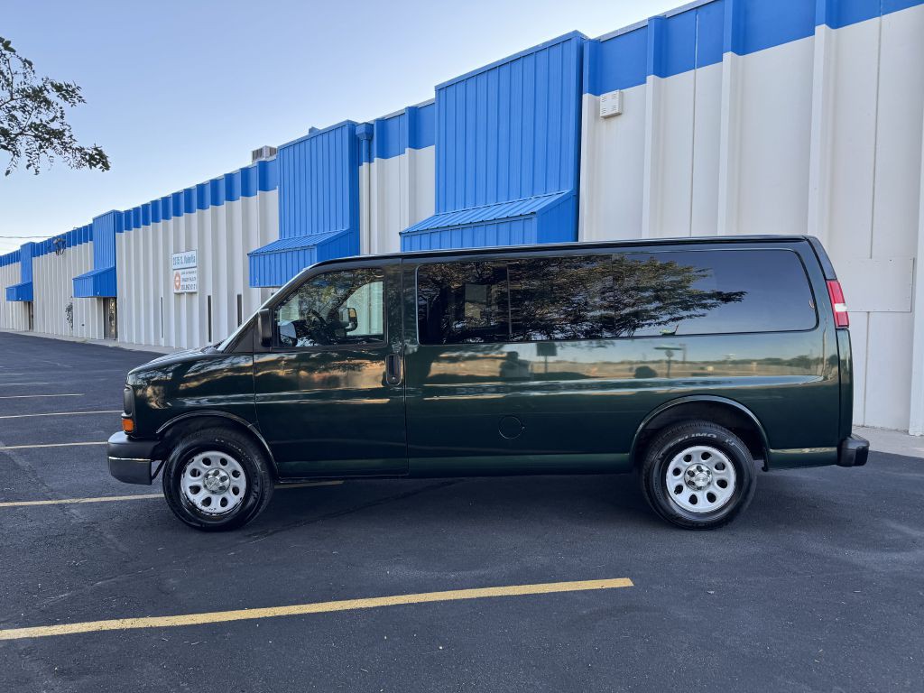 2012 Chevrolet Express Image 4
