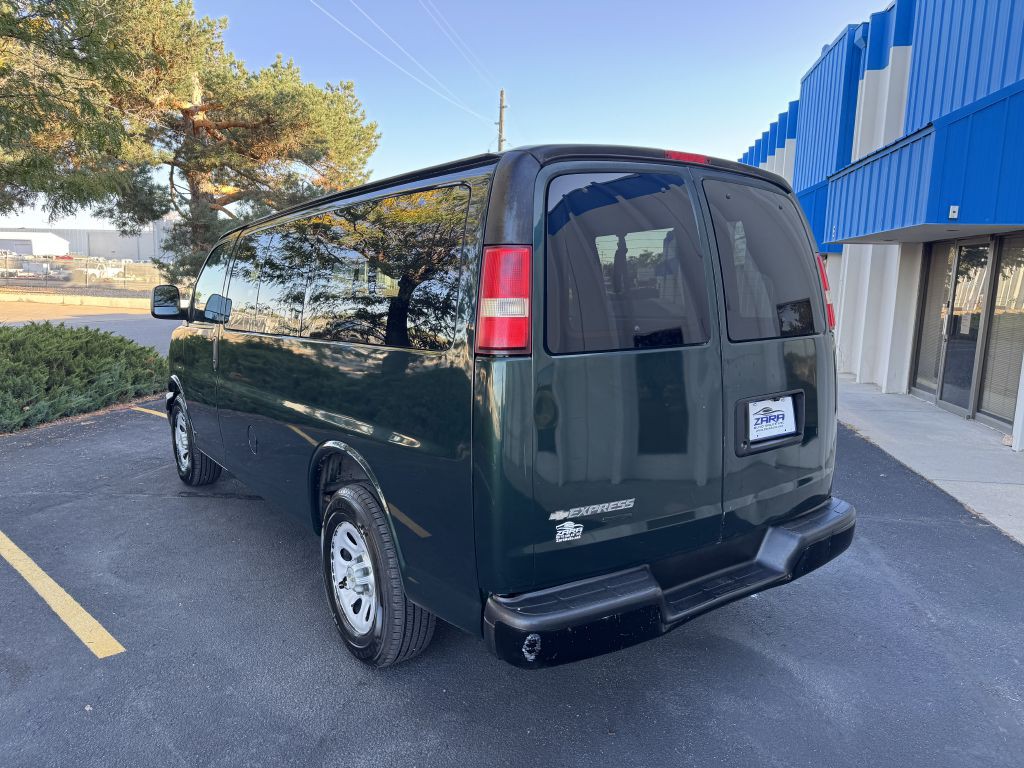 2012 Chevrolet Express Image 5
