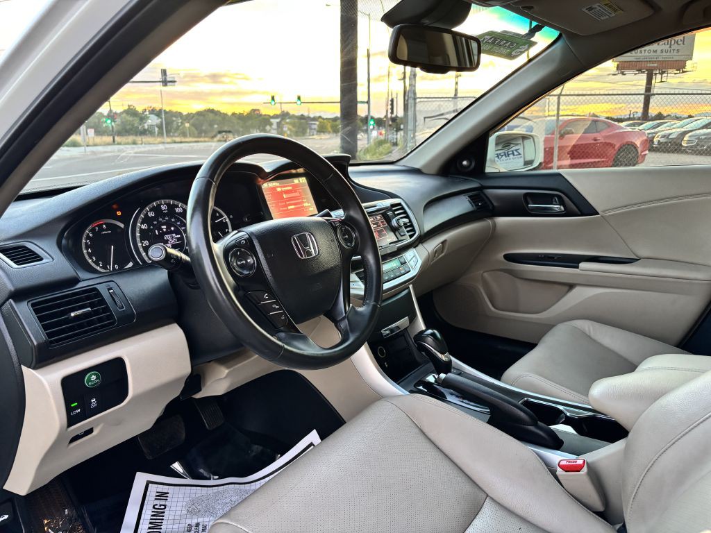 2015 Honda Accord Image 11