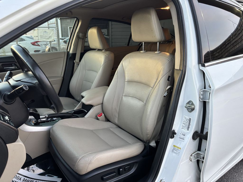 2015 Honda Accord Image 13