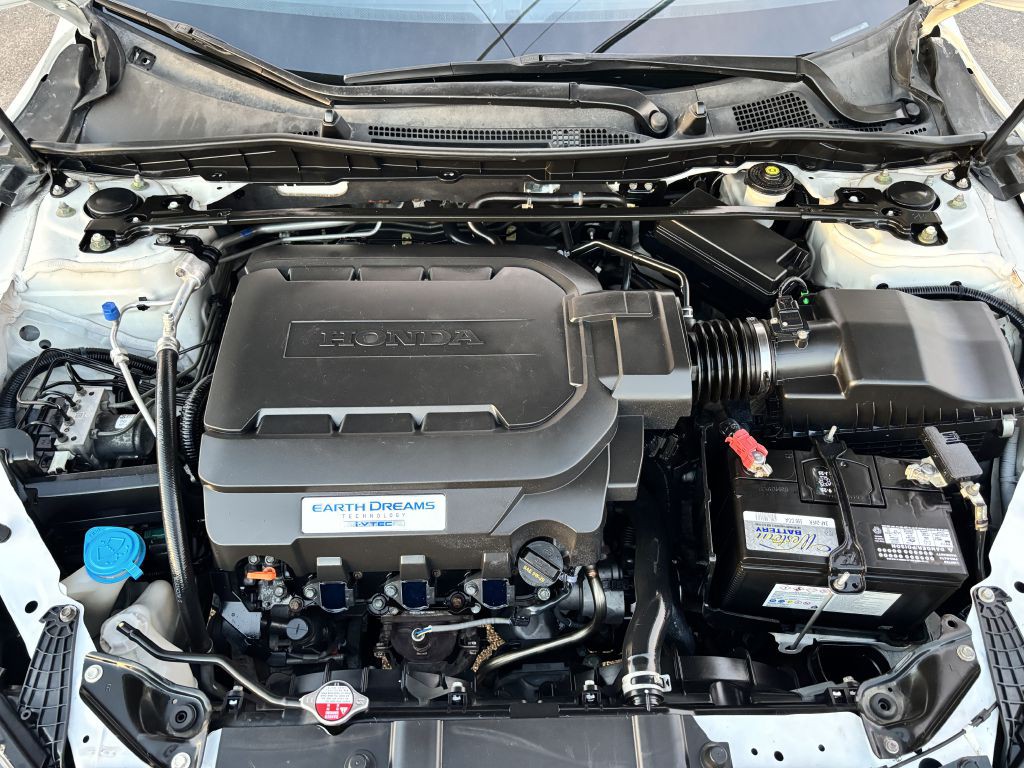 2015 Honda Accord Image 26