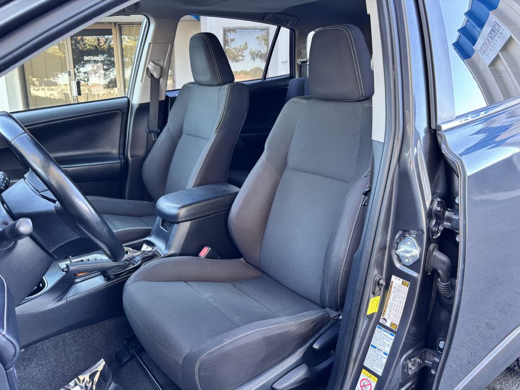 2018 Toyota Rav4 Image 13