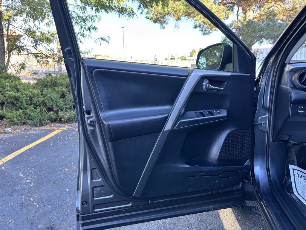 2018 Toyota Rav4 Image 15